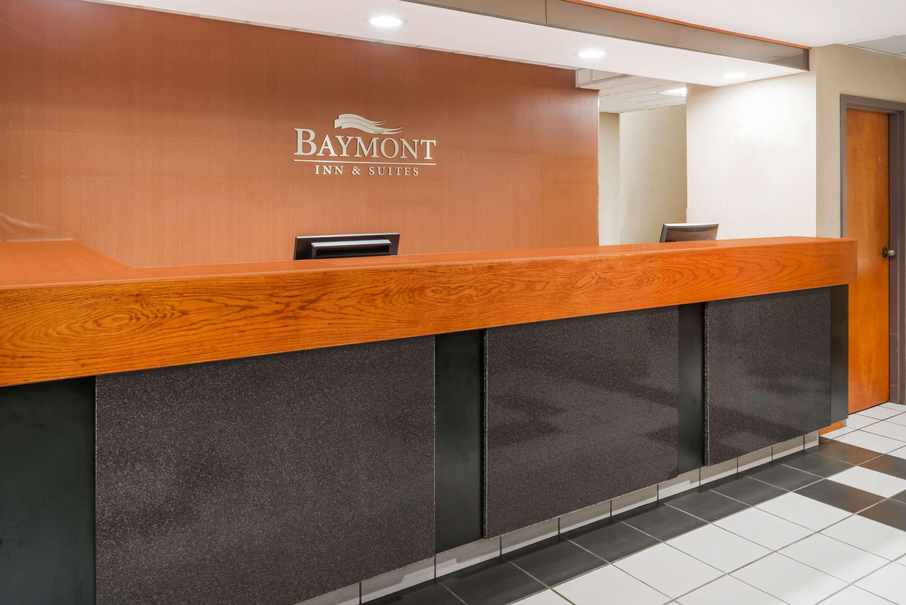 Baymont By Wyndham Clarksville Northeast Exterior foto