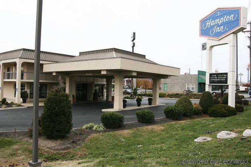Baymont By Wyndham Clarksville Northeast Exterior foto